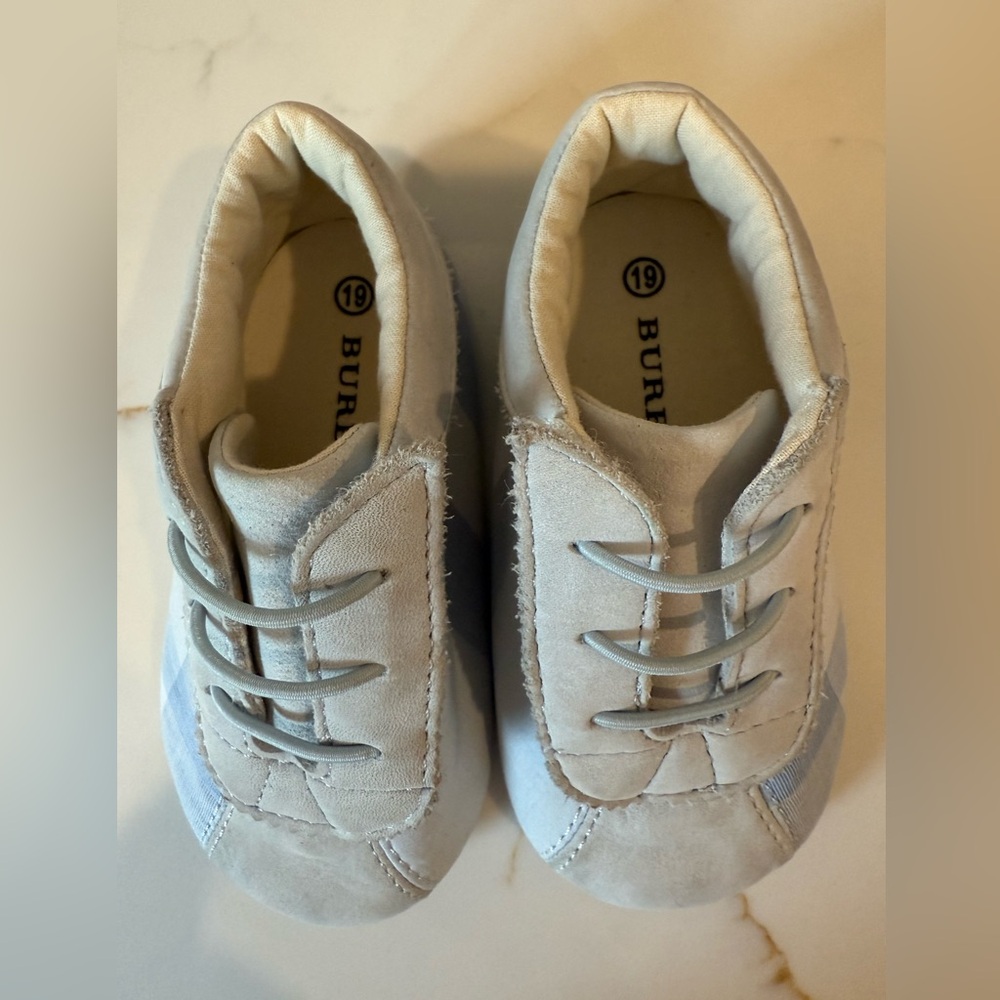 Burberry Nova plaid baby slip ons